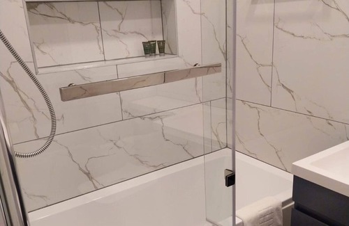 Hucknall Apartment | Woodstock House Flat 6 - 2BR Hucknall Haven