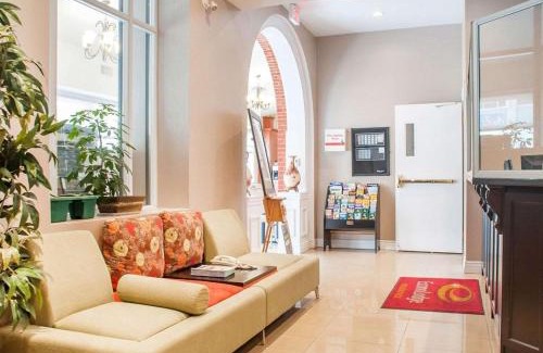 Woodstock Hotel | Woodstock Inn and Suites
