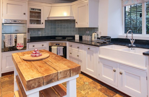 Woodstock House | Woodstock Manor - Grade II listed manor next to Blenheim Palace