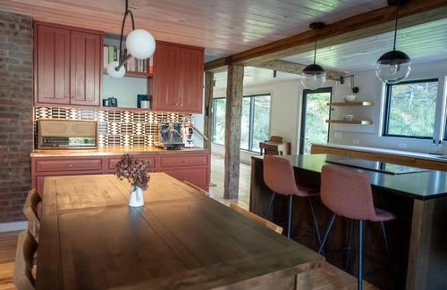 Glenford House | Woodstock Mountaintop Country Compound w. Pool & Sauna on 10 Acres