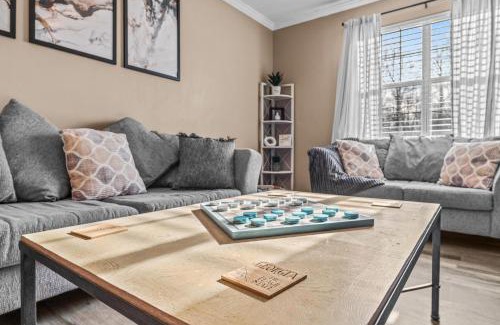 Athens House | Woodstone Retreat Condo right next to UGA golf course 2475