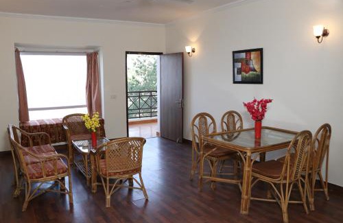 Turkaura House | Woodsvilla Residency Ranikhet