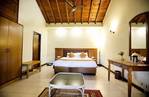 Turkaura Hotel | Woodsvilla Resort