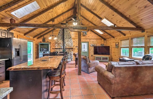 Beaver Cove House | Woodsy Beaver Cove Cabin with Deck and Fire Pit!