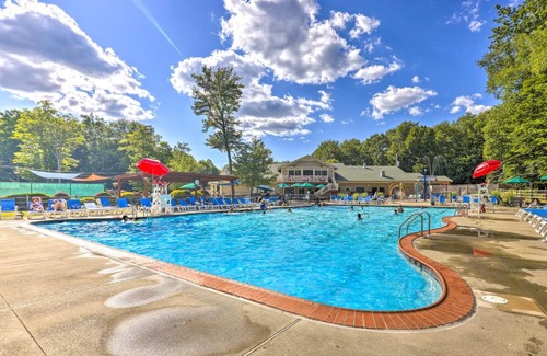 Gouldsboro House | Woodsy Big Bass Lake Hideaway with Fire Pit and Deck!