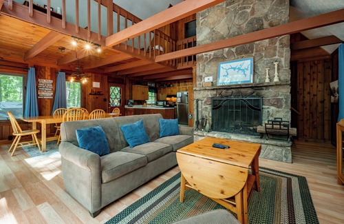 Sky Valley House | Woodsy Dog Friendly Retreat w/Lake Access