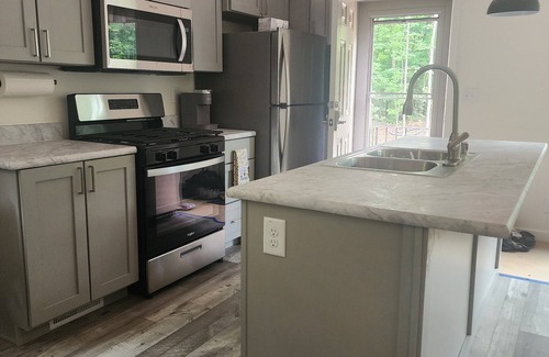 Bryant House | Woodsy hideaway, pet friendly!