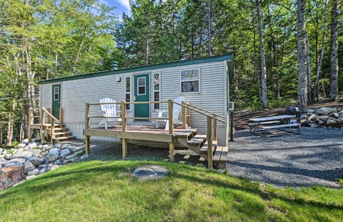 Lincoln House | Woodsy Loons Nest Retreat with Fire Pit!