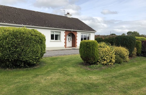 Mayour Cottage | Woodview Cottage, Banagher, County Offaly