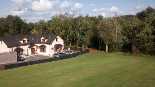 Douglas Bed & Breakfast | Woodview House Bed and Breakfast