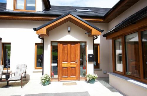 Douglas Bed & Breakfast | Woodview House Bed and Breakfast