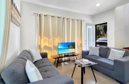 Arcadia Apartment | Woodville Beach Townhouse 6