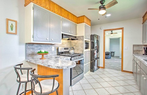 Woodward House | Woodward Home Near Crystal Beach Water Park!
