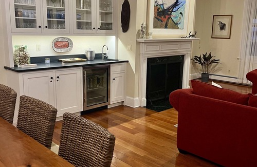 Easton House | Woodwind Manor on the Tred Avon minutes to St Michaels and Easton.