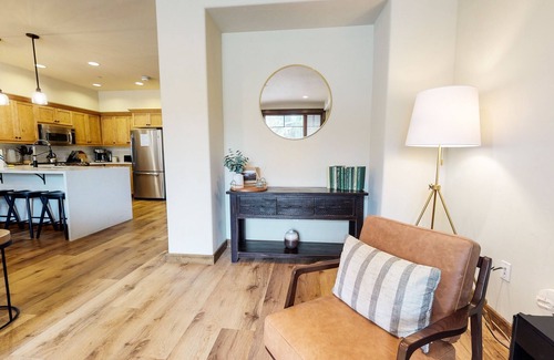 Woodwinds House | Woodwinds 1265 Luxury Townhouse, Private Hot Tub, 2 Car Garage by RedAwning