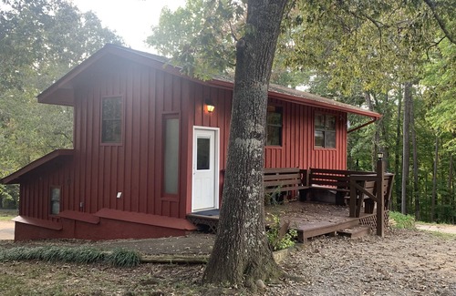 Benton Cabin | Woodwose Cabin - Adventures Now