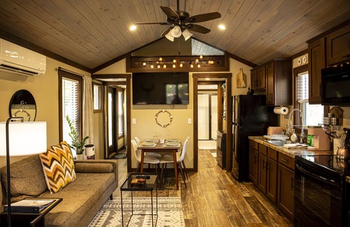 Coosa House | Woody-a Tiny Home Getaway
