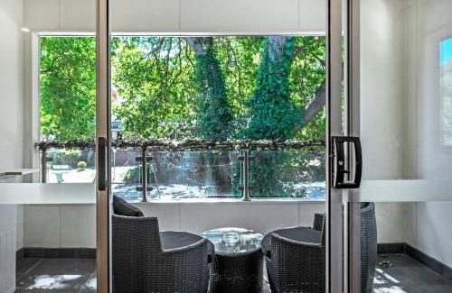 Olinda Apartment | Woody lifestyle one bedroom apartment
