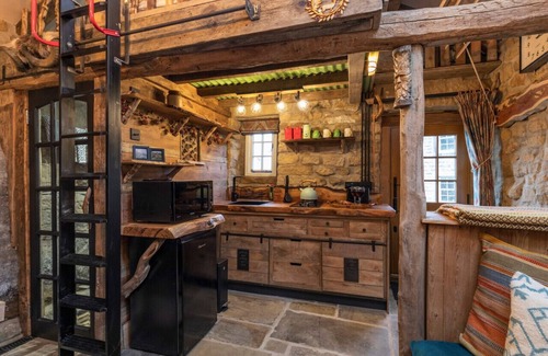 Ilkley House | Woolcombers - One Bedroom House, Sleeps 2