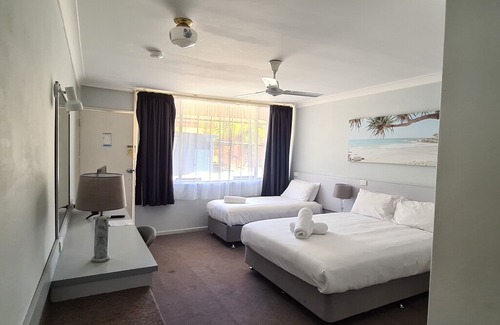 Woolgoolga House | Woolgoolga Beach Motel Unit 1