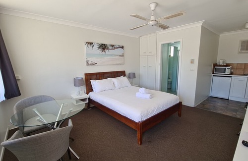 Woolgoolga House | Woolgoolga Beach Motel Unit 9