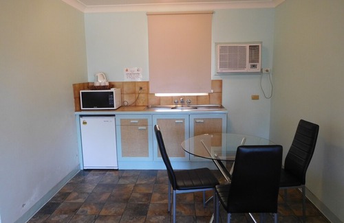 Woolgoolga House | Woolgoolga Beach Motel Unit 10