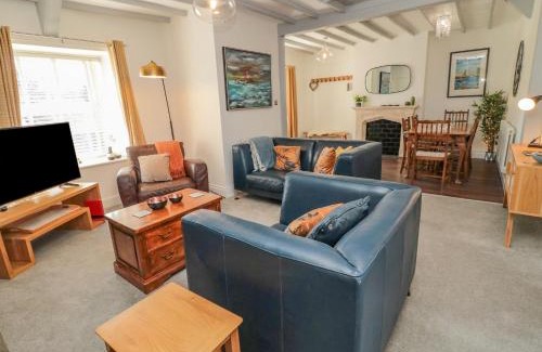 Wooler House | Woolley Lodge