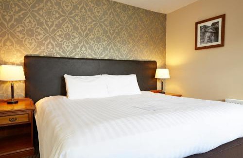 Beckington Hotel | Woolpack Inn by Greene King Inns