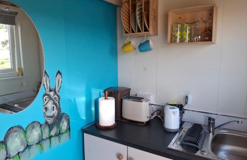 Carrowkennedy Apartment | Wooly Huts Grey