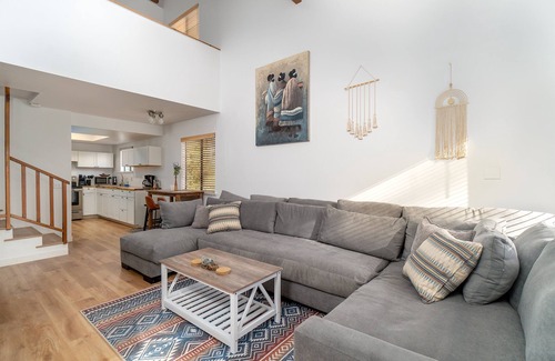Park Hill House | Worcester Lodge : 2 BR, 2 BA House in Cambria, Sleeps 4