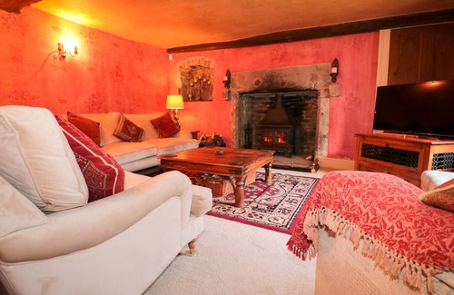 Coleford Cottage | WORCESTER LODGE, pet friendly, character holiday cottage in Coleford