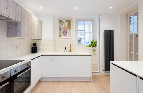 Petty France House | Wordsworth Spa - Birch Stays (New Home)