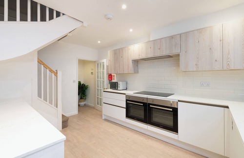 Petty France House | Wordsworth Spa - Birch Stays (New Home)