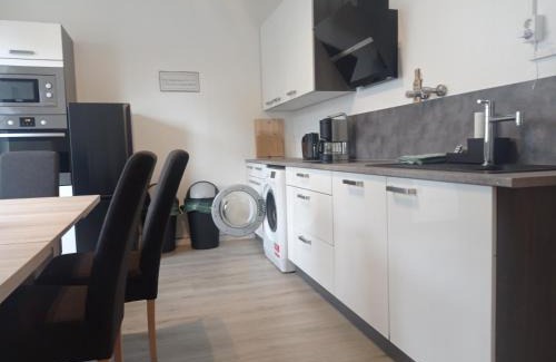 Meinerzhagen Apartment | Work and Stay Meinezhagen 5 schlafzimmer 10 betten, 2 badezimmer,150 qm