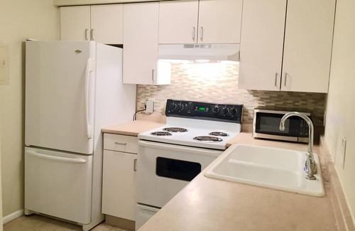 Washington Virginia Vale Condo | Work, Explore, Retreat. Home Base @ Cherry Creek, Glendale, Denver, DTC 180+ nts
