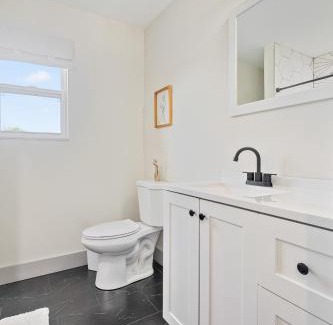 Jeffersonville House | Work-friendly, sauna, table tennis, & firepit