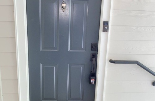 South Main Apartment | Work Hard Play Hard! Near Med Center, NRG Stadium, Midtown, Downtown, and more