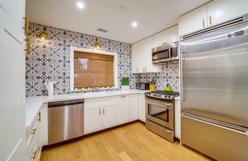 North Central House | Work, Play, Stay At Home. Family Pool Home to Self Isolate.