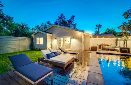 North Central House | Work, Play, Stay At Home. Family Pool Home to Self Isolate.