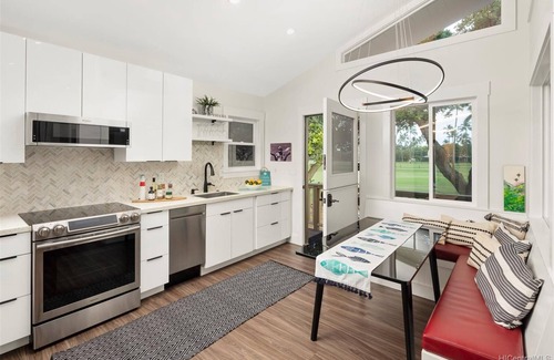 Kahala House | Work remote or vacation in a 5 bedroom Kahala Oasis