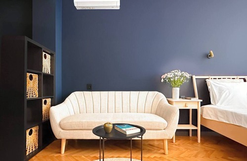 Oborishte Apartment | Work, Stream, Relax - Fast Wi-Fi, AC, Balcony