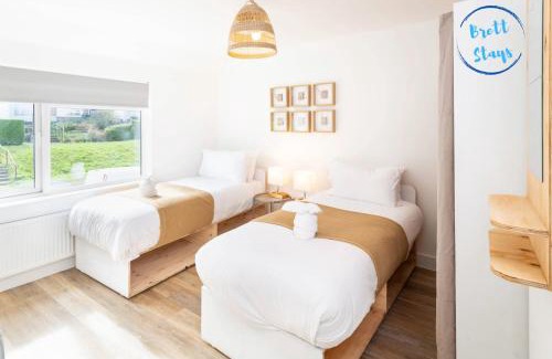 Severn Beach Apartment | Work Trips Made Easy 5 Beds Fast Wifi