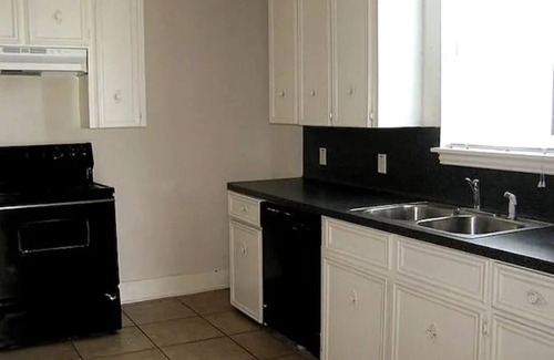 Texas City Apartment | Workers & Families Welcome! Close to NASA.
