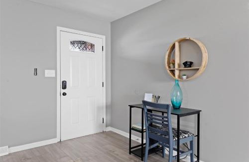 Jeffersonville - Clarksville House | Workfriendly home with ping pong & outdoor grill