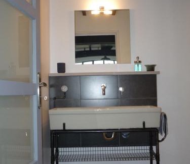 Semur-en-Auxois House | Workshop with shared pool for 2-6 in Semur en Auxois, Burgundy