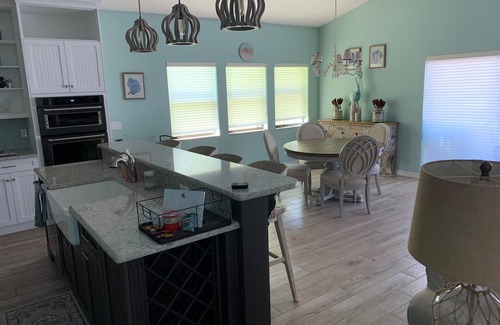 Saint James City House | World Class Fishing, direct canal on Gulf of Mexico, 3/3, boat lift, heated pool