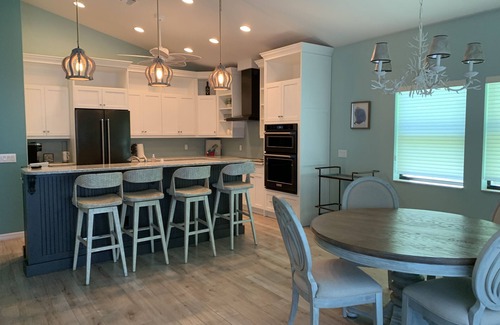 Saint James City House | World Class Fishing, direct canal on Gulf of Mexico, 3/3, boat lift, heated pool