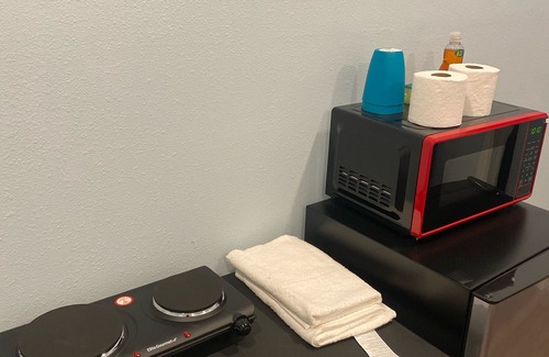 Dunnellon Apartment | World Equestrian room #2- New construction Home