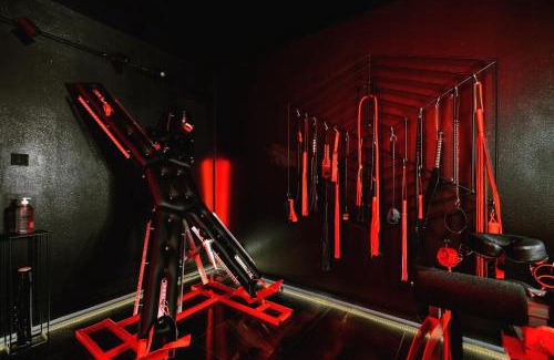 Reda Apartment | World Of Ecstasy - Apartament BDSM