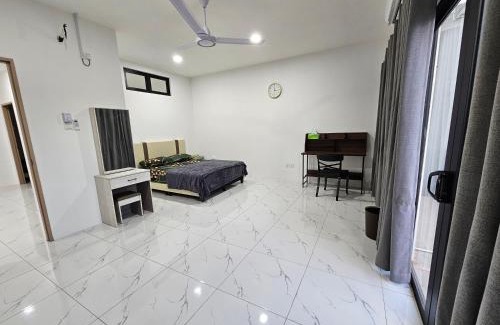 Bandar Seri Begawan Apartment | World Peace